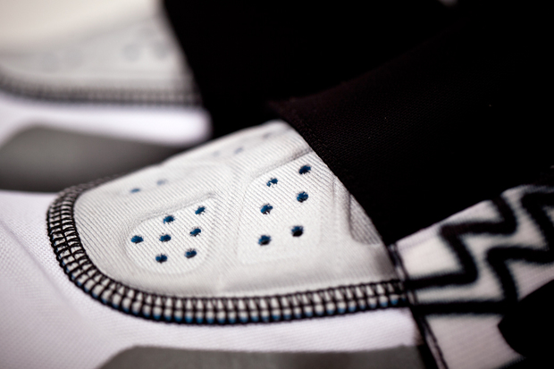 Igiris Under Armour Charge Rc 7