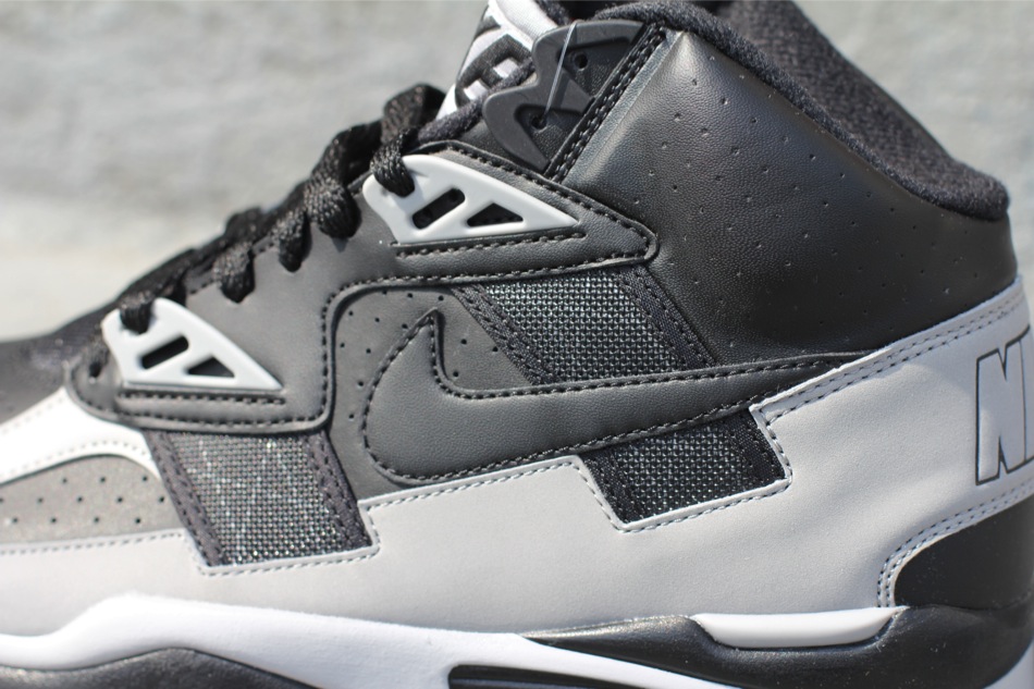 Nike Air Trainer Sc High Raiders 01