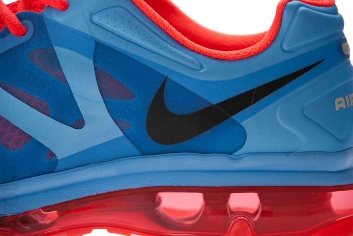 Nike Wmns Air Max 2012 University Blue Bright Crimson 4