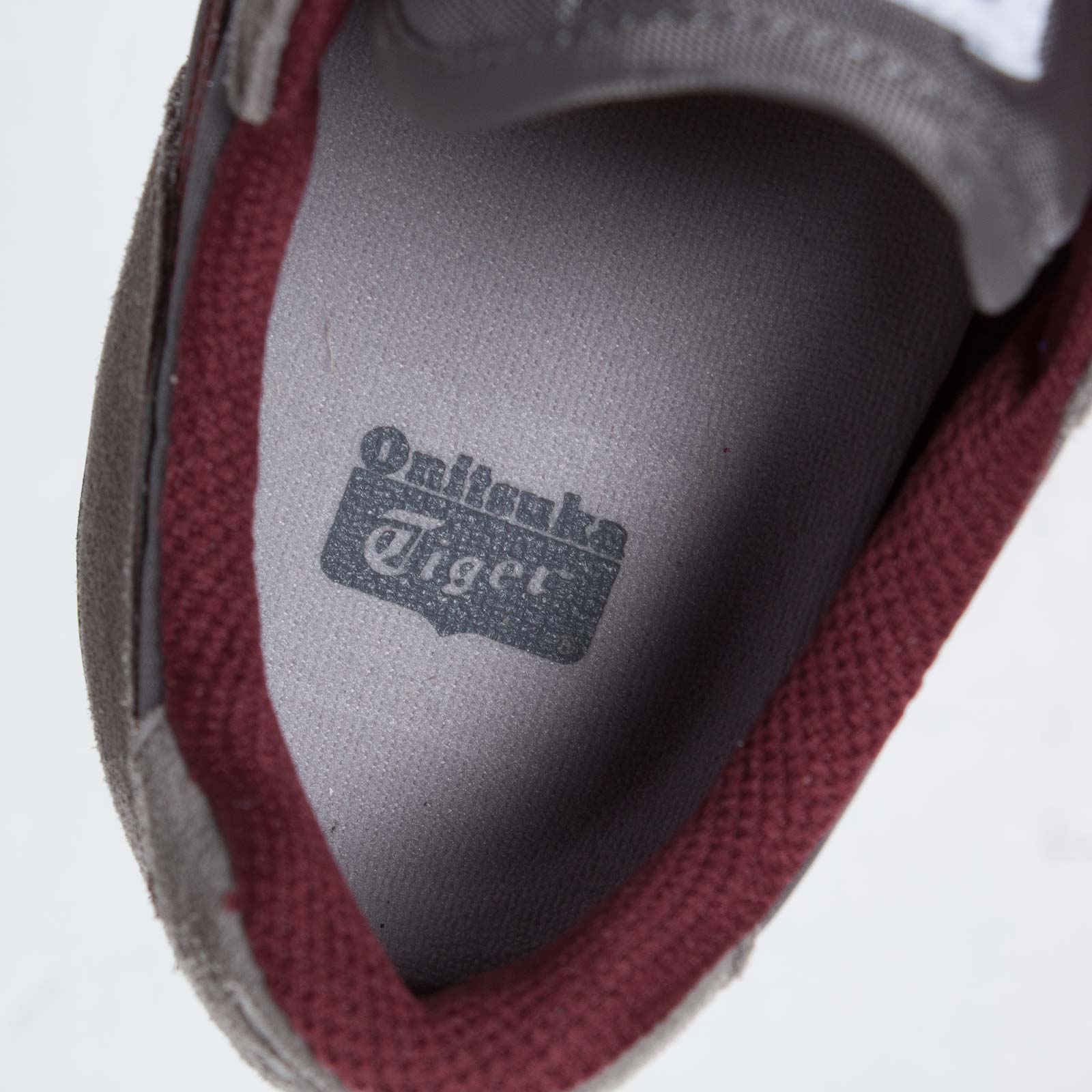 Asics Onitsuka Tiger Colorad 85 Bordeaux 01