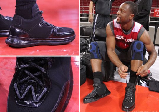 Dwyane Wade in Li-Ning Way of Wade