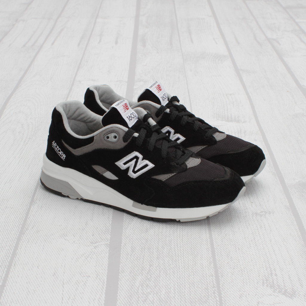 New Balance 1600 Black Grey 2