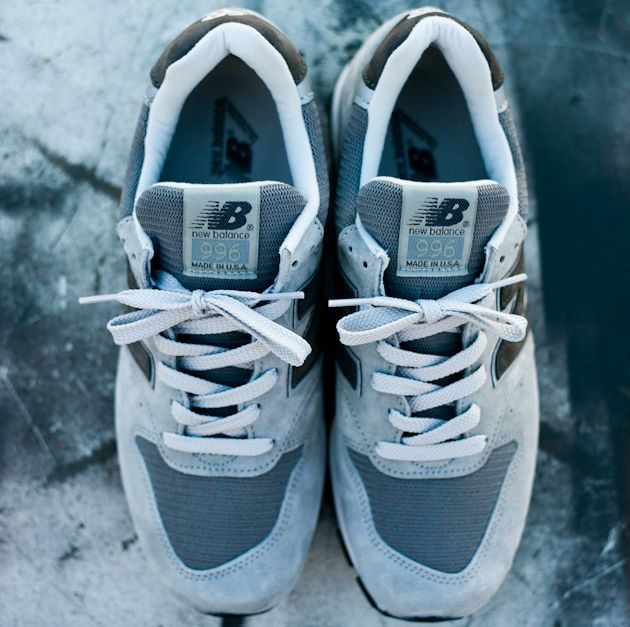 New Balance 996 Grey Black 03