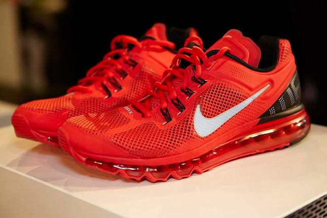 Nike Air Max 2013 Red Black Preview 1