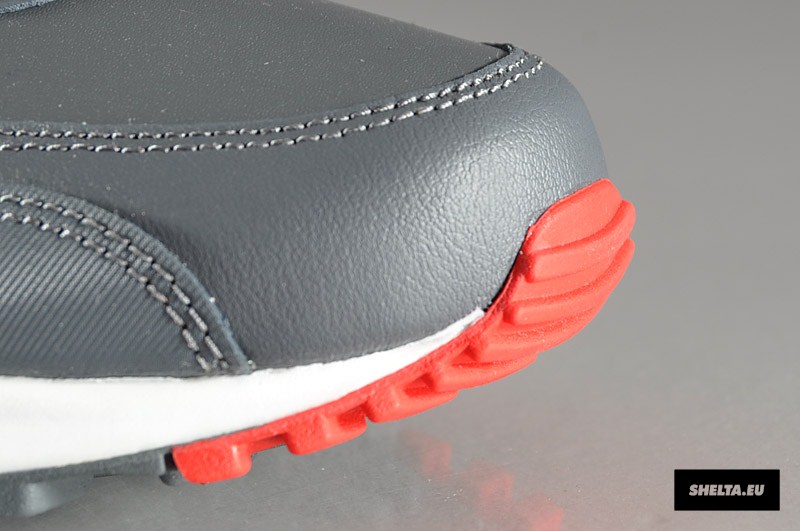 Nike Air Max 90 Essential Dark Grey University Red White 6