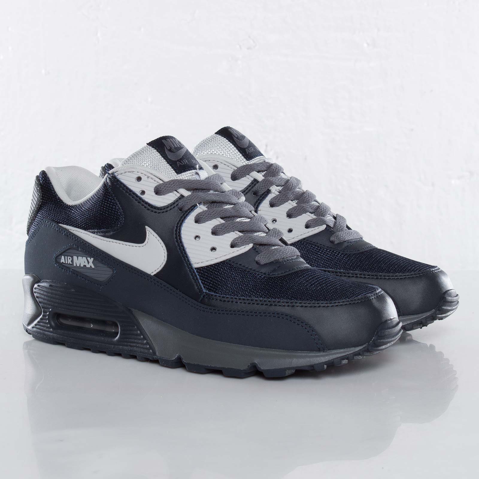 Nike Air Max 90 Essential Dark Obsidian Neutral Grey Dark Grey 2