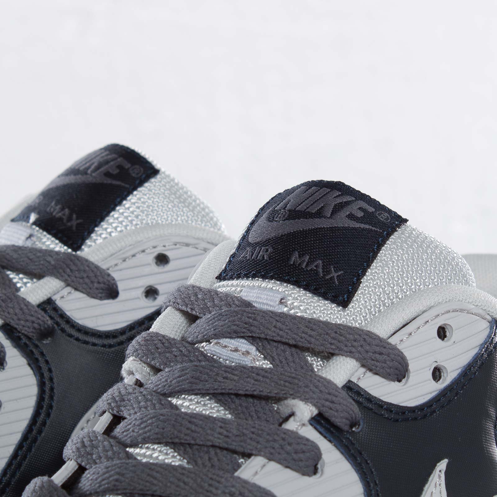 Nike Air Max 90 Essential Dark Obsidian Neutral Grey Dark Grey 6
