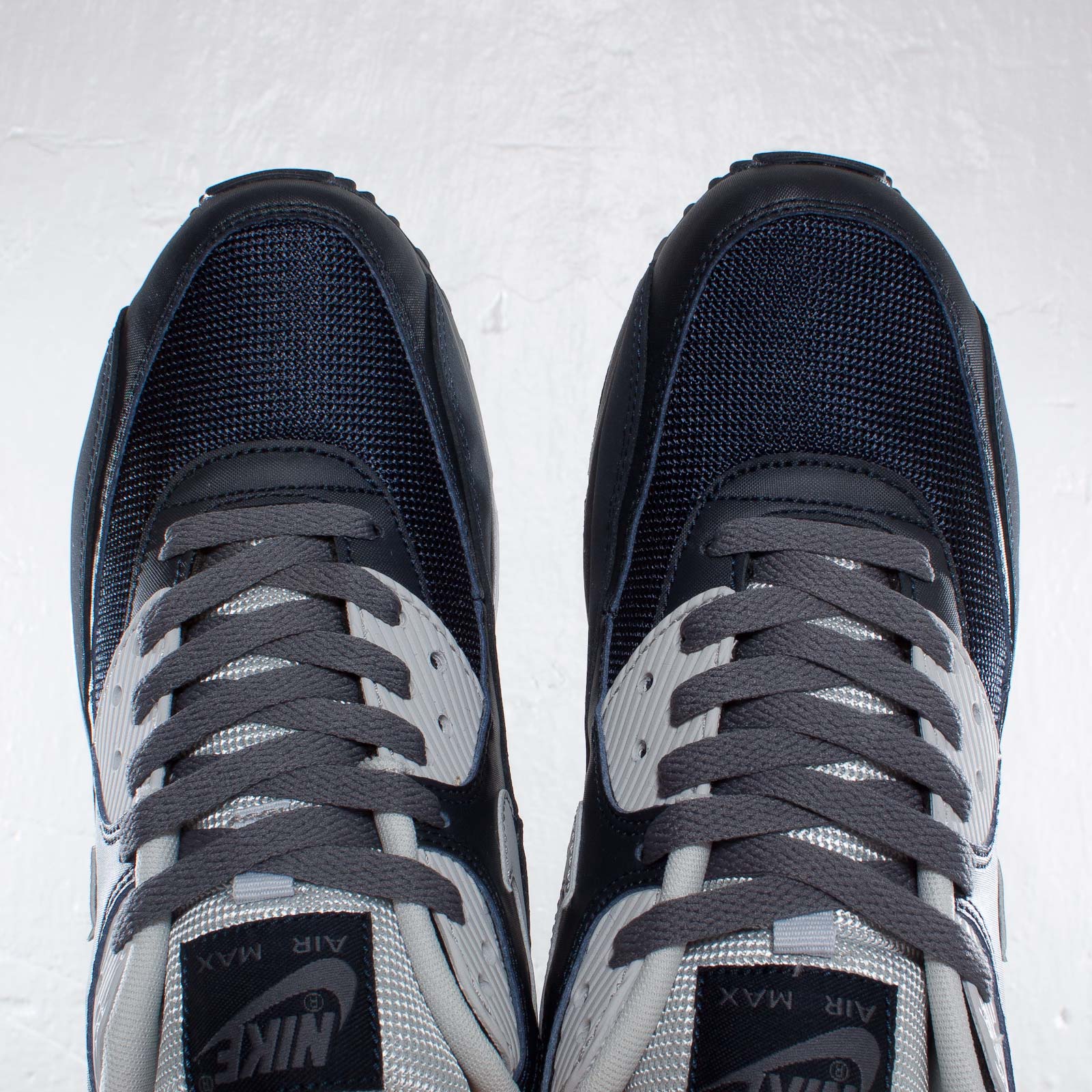 Nike Air Max 90 Essential Dark Obsidian Neutral Grey Dark Grey 8