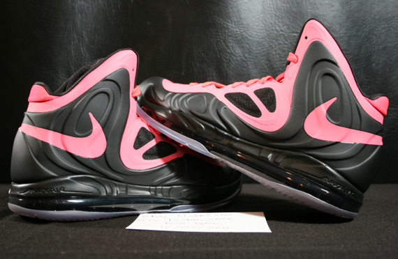 Nike Air Max Hyperposite Black Reflective Silver Hot Punch 13