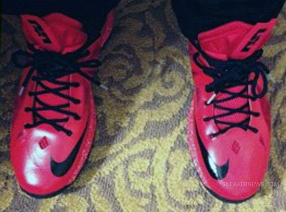 Nike LeBron X - Red - Black
