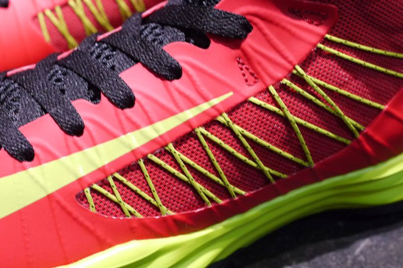 Nike Lunar Hyperdunk University Red Atomic Green Black 02