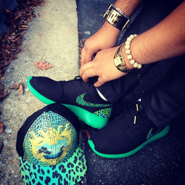 Nike Roshe Run Versace Hm Customs 02