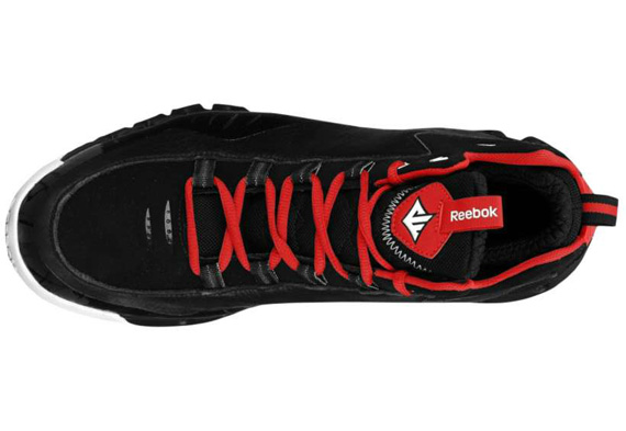 Reebok Wall 3 Black Red 2
