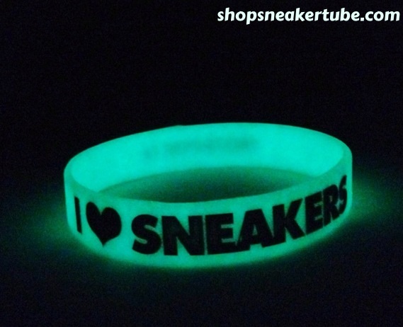 Sneakertube Breast Cancer Bands 9