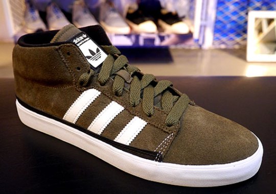 adidas Skateboarding Rayado