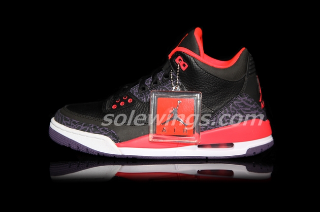 Air Jordan 3 Bright Crimson 2