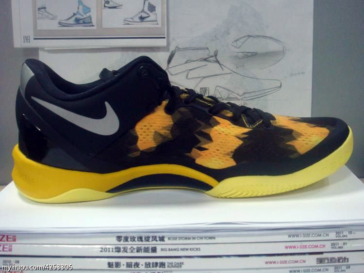 Kobe Viii Black Yellow Detail 5
