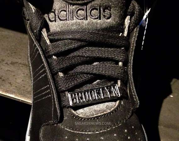 Nets Adidas Roundhouse 05