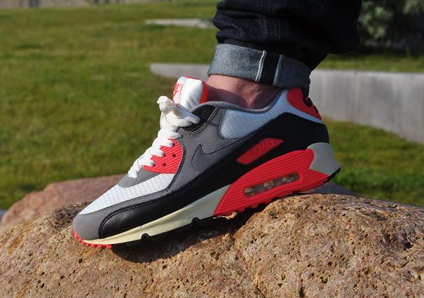 Nike Air Max 90 Vntg Infrared December 2012 03