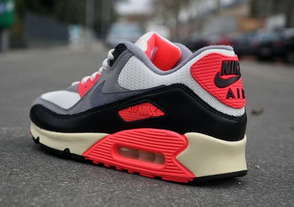 Nike Air Max 90 Vntg Infrared December 2012 05