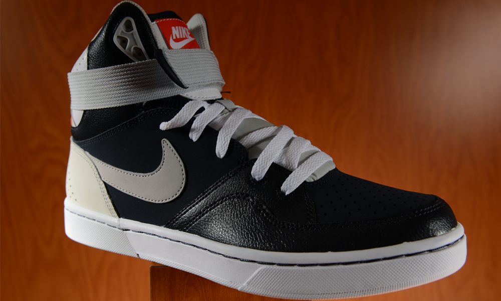 Nike Court Tranxition 1
