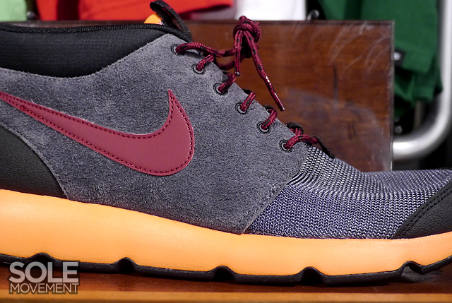 Nike Roshe Run Trail Dark Grey Team Red Total Orange 3