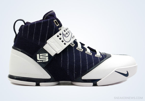 Classics Revisited: Nike Zoom LeBron V “Yankees” (2008)