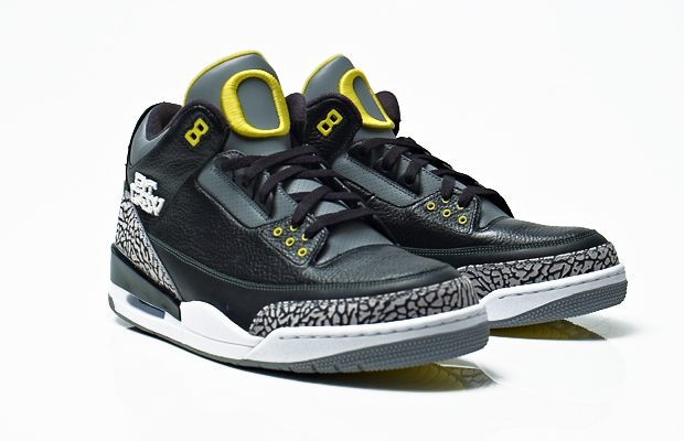 Air Jordan Retro Oregon Ducks Collection 3