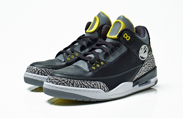 Air Jordan Retro Oregon Ducks Collection 4