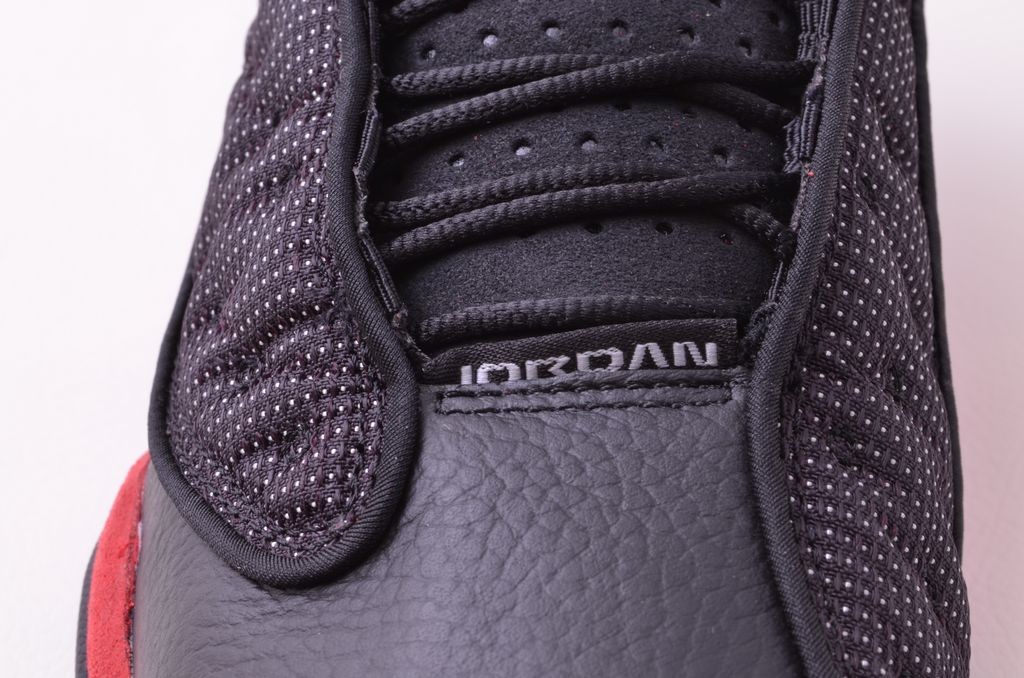Air Jordan Xiii Bred Detailed Images 01