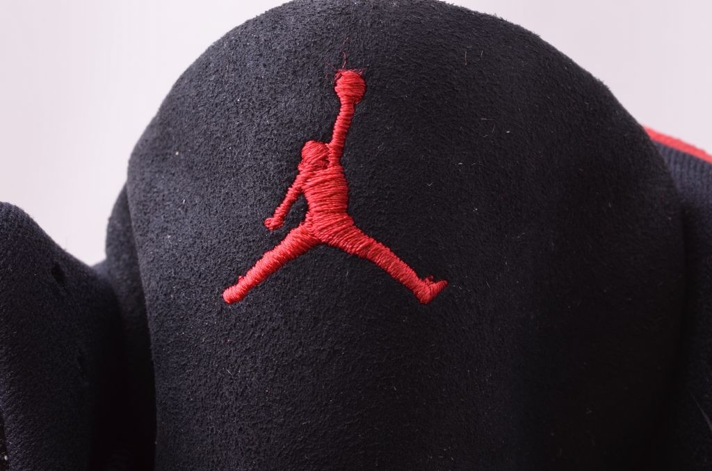 Air Jordan Xiii Bred Detailed Images 11
