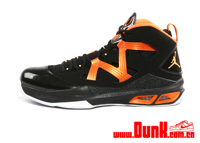 Jordan Melo M9 Black Bright Citrus 1