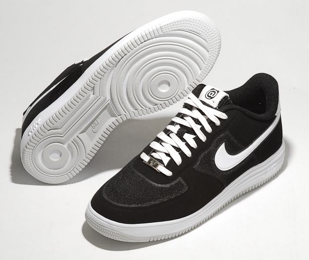 Medicom X Nike Lunar Force 1 Bearbrick Pack 09