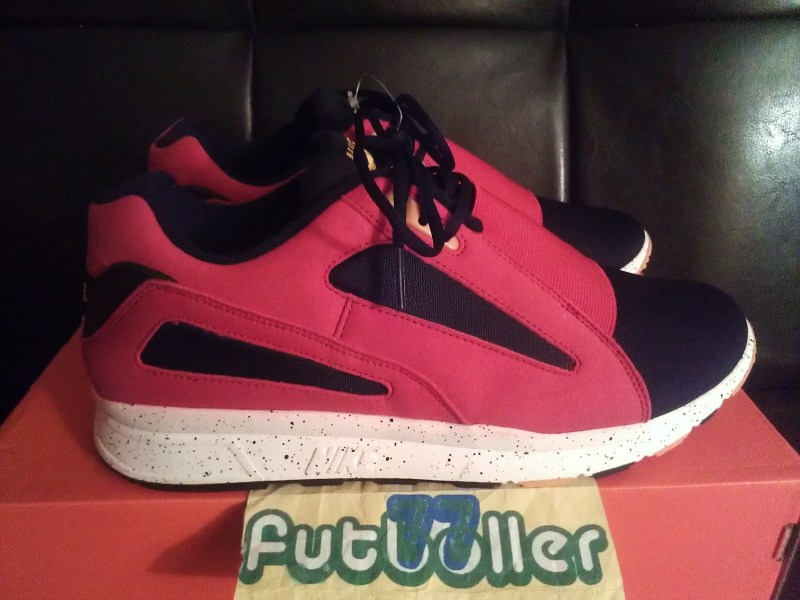 Nike Air Current University Red Sample 05