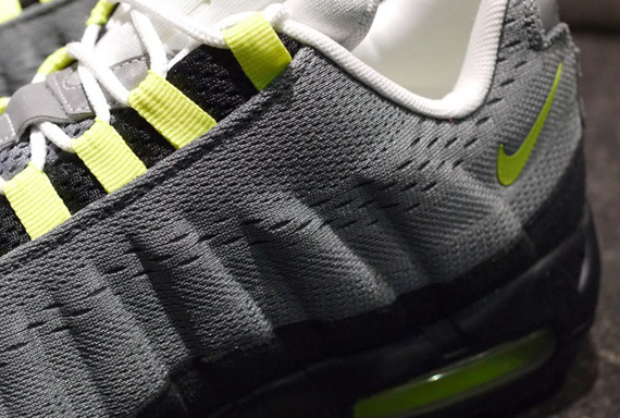 Nike Air Max 95 EM - Cool Grey - Volt - Black