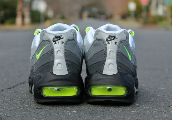 Nike Air Max 95 Og Neon Arriving At Retailers 3