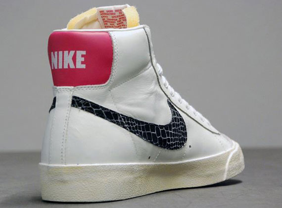 Nike Blazer Mid '77 PRM VNTG - Sail - Pink Force