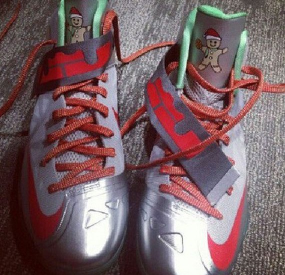 Nike LeBron Soldier VI “Christmas” PE