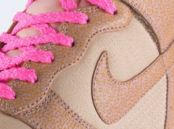 Nike WMNS Dunk Sky High "Metallic Pink"