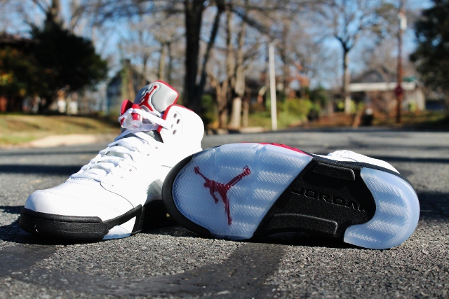 Air Jordan V White Fire Red Black Arriving At Retailers 4