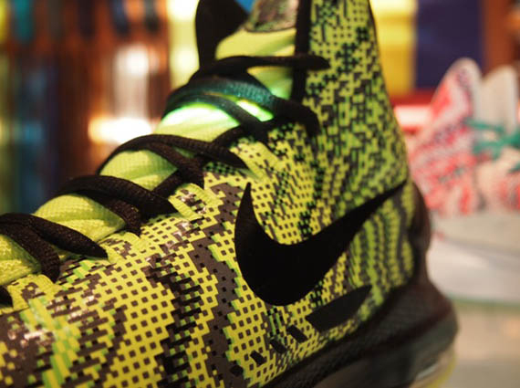 Nike KD V iD - Christmas Graphic Samples