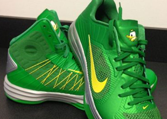 Nike Hyperdunk 2012 Lunar Hypergamer Low Oregon Civil War Pes
