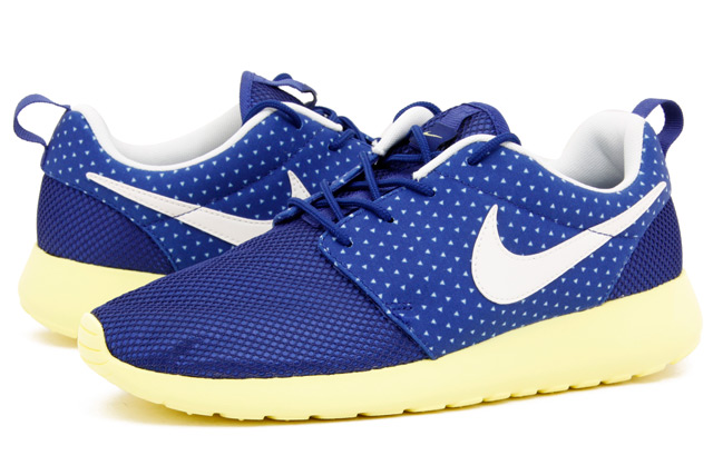 Nike Wmns Roshe Run Deep Royal Blue Electric Yellow 21