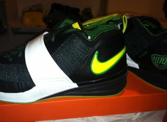 Nike Zoom Revis Oregon Alternate Pe 2