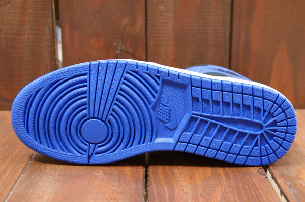 Air Jordan 1 Retro High Og Royal 09