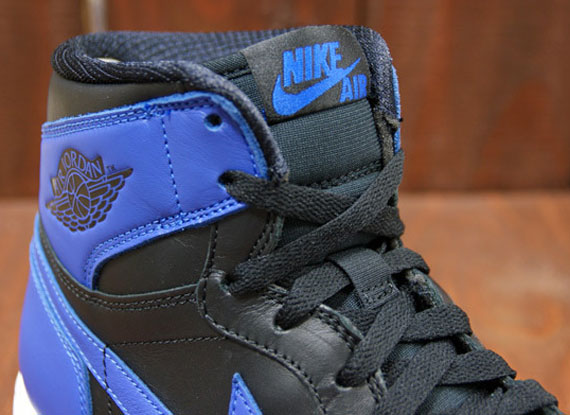 Air Jordan 1 Retro High OG "Royal"