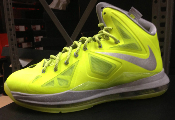 Dunkman Lebron X Reminder 00