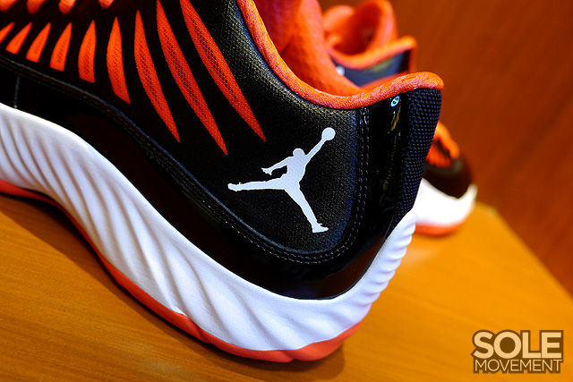 Jordan Super Fly Low Black Total Crimson 5