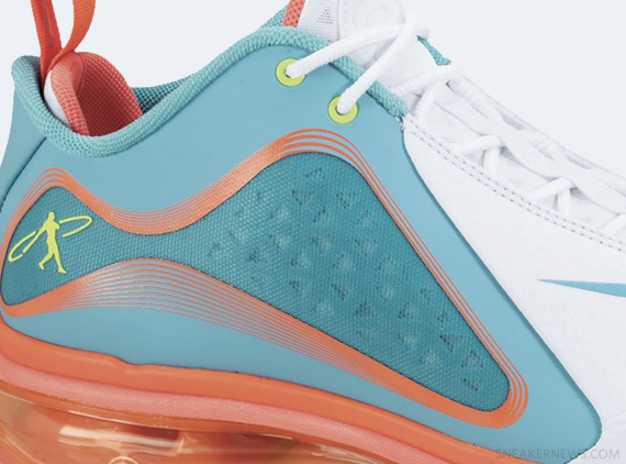 Nike Air Griffey Max 360 “Yacht/Chosen One” - Available