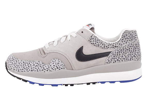 Nike Air Safari Vntg Classic Stone 2